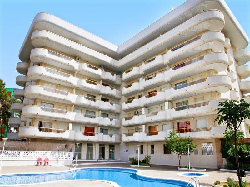 Suite Apartments Arquus Салоу Екстериор снимка